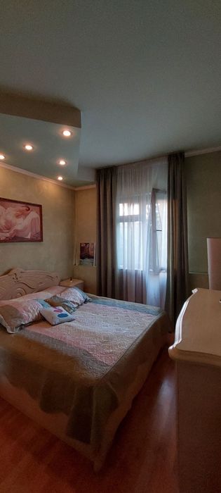 4 ком. квартира в Сергели 2. 4/5/5 (5 этаж), дом панельный. Метро