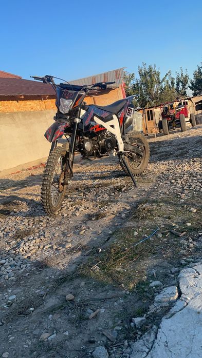 Vand cross kxd 125cc în stare perfecta