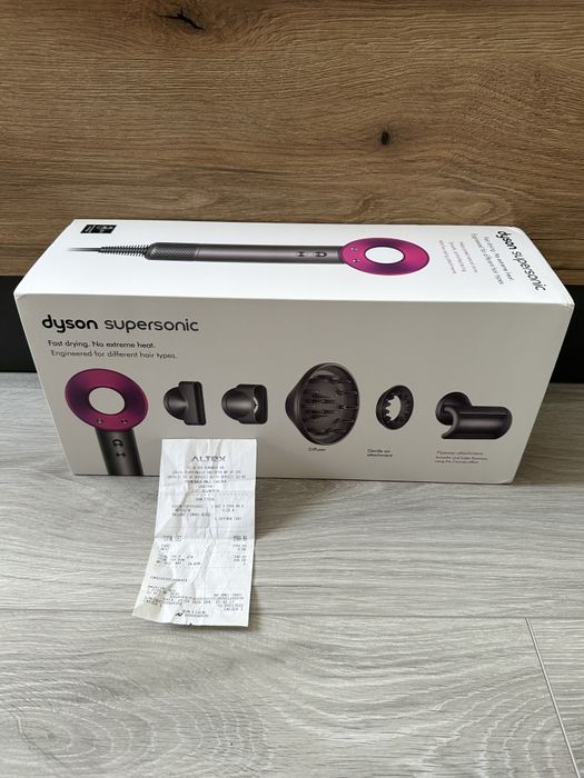 Dyson Supersonic HD08 - ca nou, folosit foarte puțin