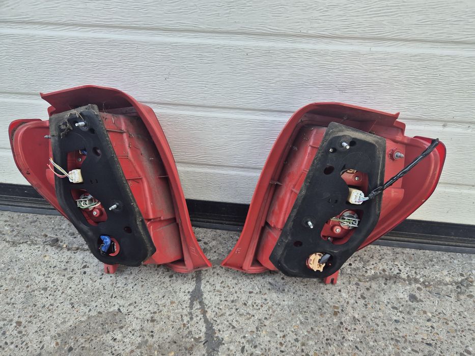 Stopuri/Triple Toyota Urban Cruiser. 2009-2012. Volan stinga. Preț buc