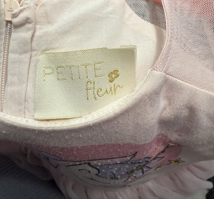 Детска рокля Petit Fleur с еднорог – размер 4–5 години