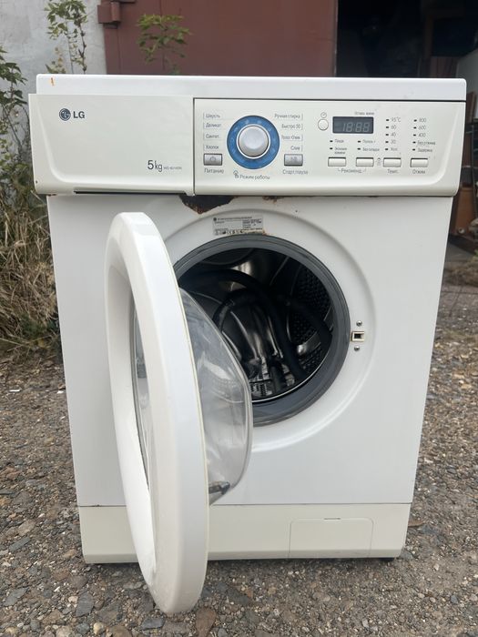 Продам стиральную машинку LG