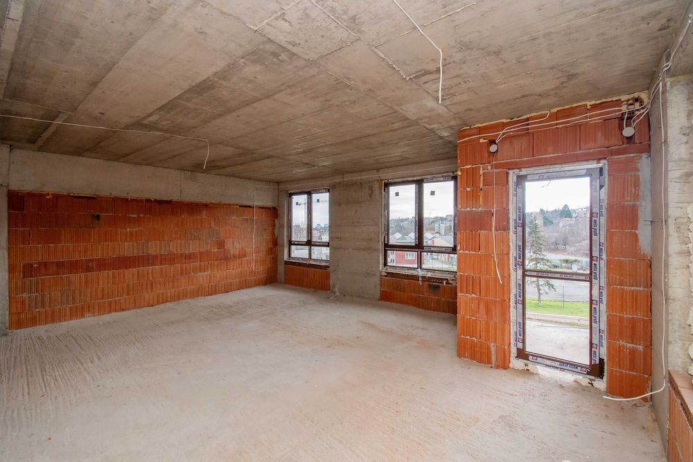 Тристаен апартамент в кв. Княжево