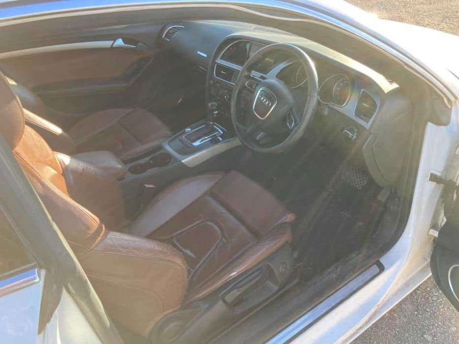 Седалки салон ауди а5 кожа кожен кафяв рекаро s-line