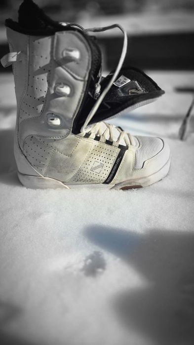 Сноуборд Rossignol Diva с креплениями и ботинками