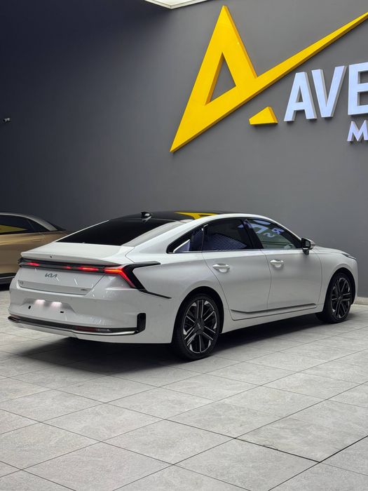 Продается новый , обновленный Kia K8