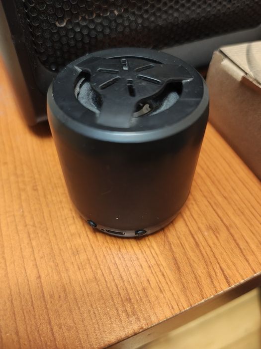 Настолен компютър с монитор