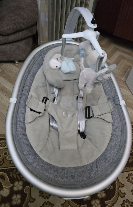 Шезлонг для новорожденных