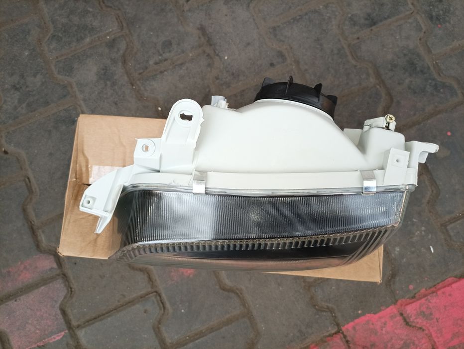 Карина Е фары хрусталь