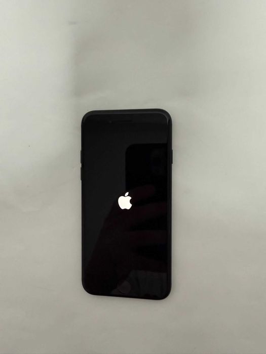 Vând iphone 7 pentru piese,recarosare,display 100% original