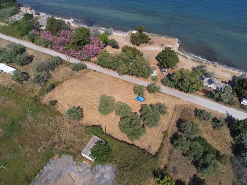 ПРОДАВА Прекрасен инвестиционен имот на метри от плажа