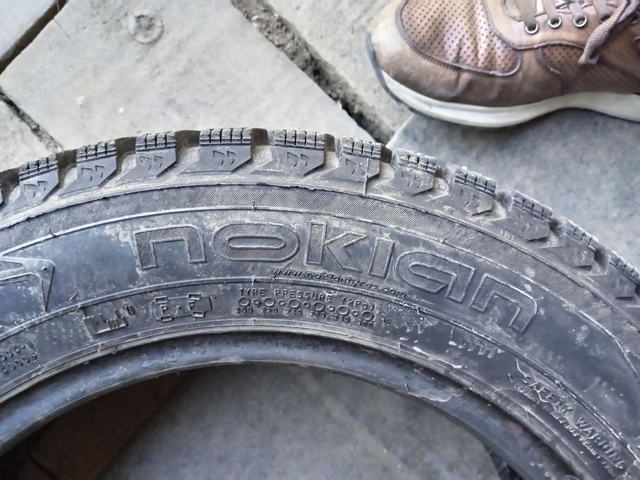 Продам зимние шины