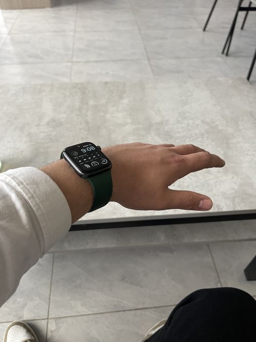 Apple Watch 7 series 45 mm 97% емкость