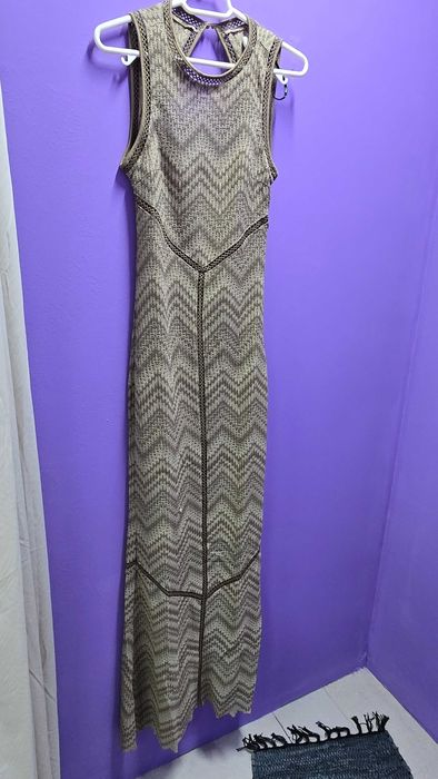 Rochie Guess, noua cu eticheta