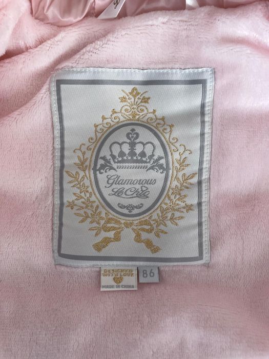 Le Chic Noua , cu eticheta