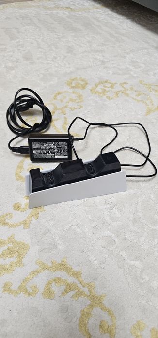 Statie incarcare controllrr dualsense ps5 ,dual charging dock ps5 dualsense