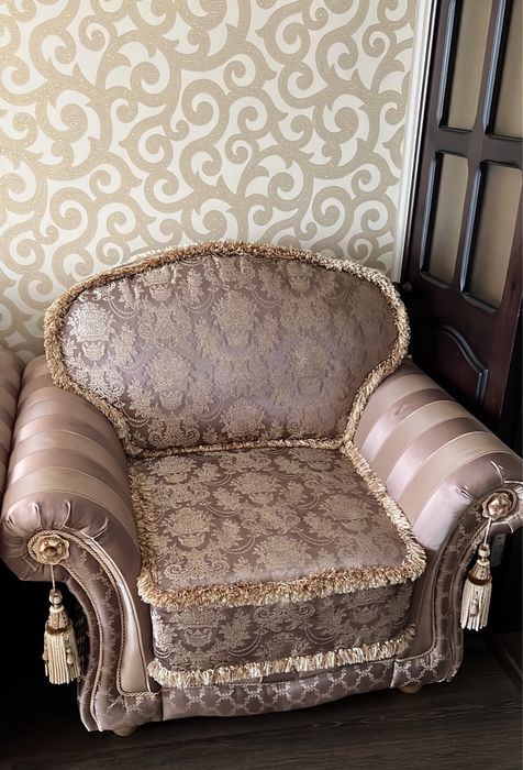 Диван раскладной +2 кресла