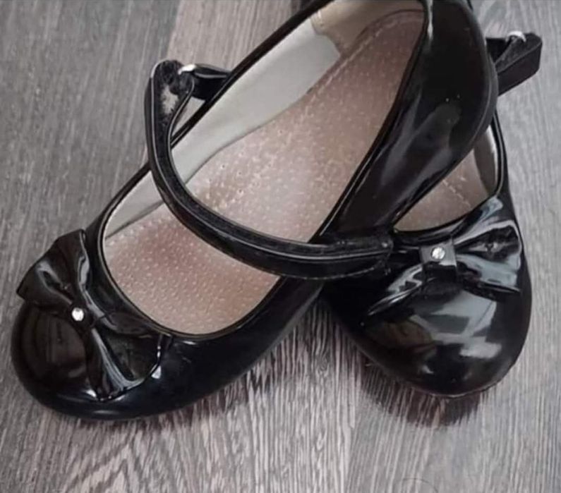 Rochita superba set 3-4 ani  + pantofiori 27