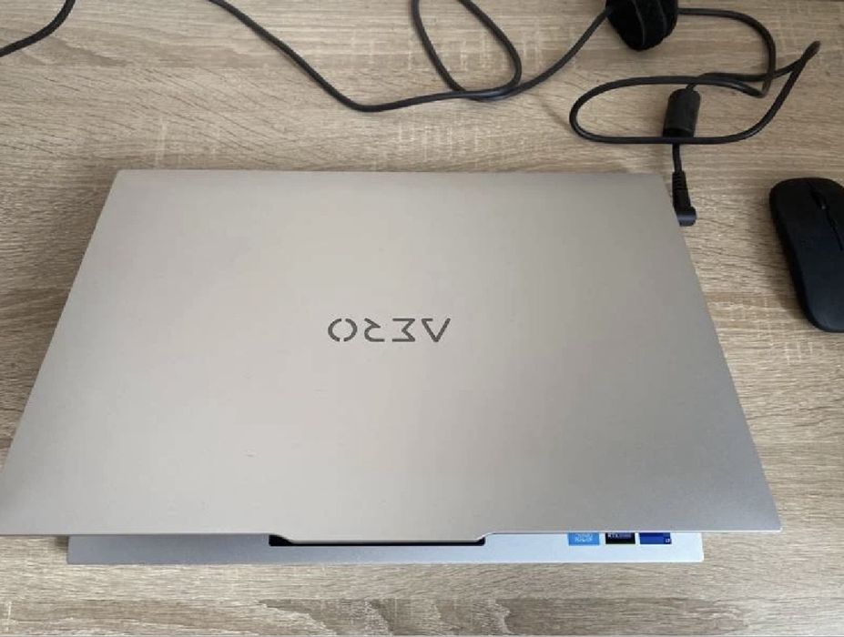 Gigabyte AERO 16 i7 12700H RTX 3060