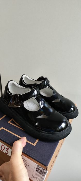 Туфли школьные для девочки 29р