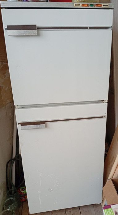 Холодильник Бирюса