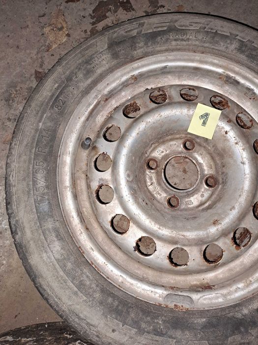 Гуми с джанти /6 броя/ Ниска цена