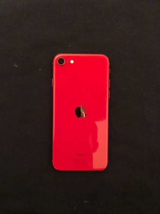 Айфон се 128 гб