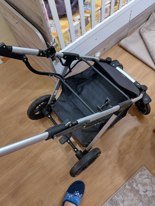 Детска количка Chipolino 3 in 1