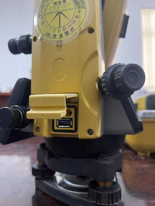 СРОЧНО ПРОДАЮ! Тахеометр Topcon
