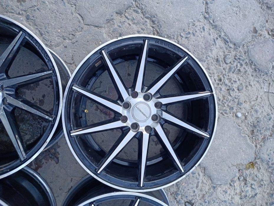 16 vossen unversal ideal