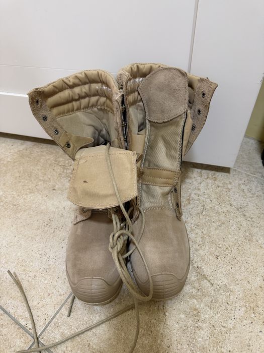 Продам берцы ( тактисические ботинки)