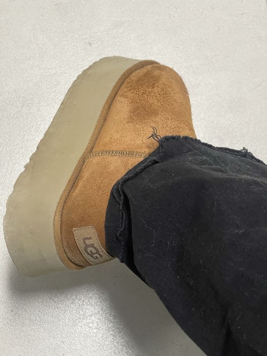 Ugg marimea 37  piele naturala