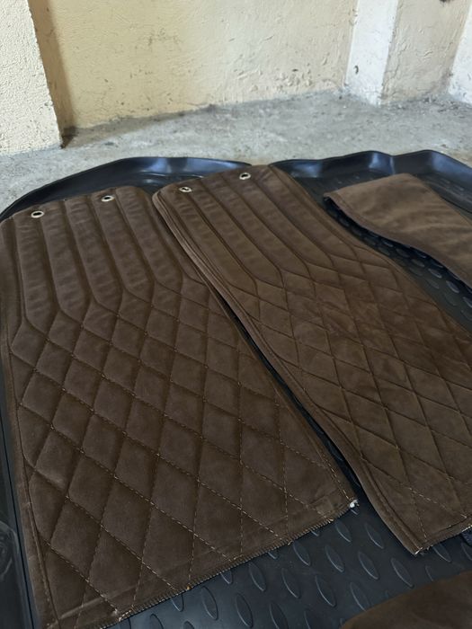 чехлы камри 55 коричневые