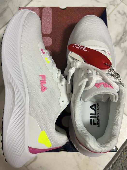 Спортни обувки Fila