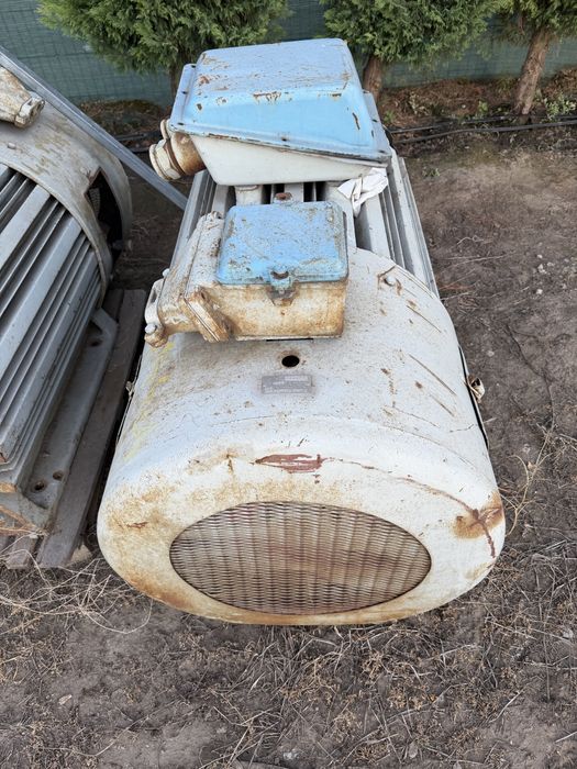 Motor Electric 132kw 10 poli