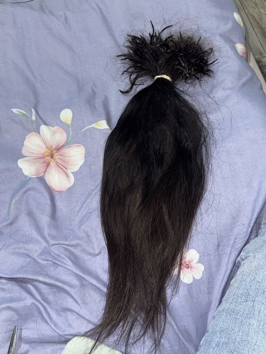 Продам волосы около 200 гр