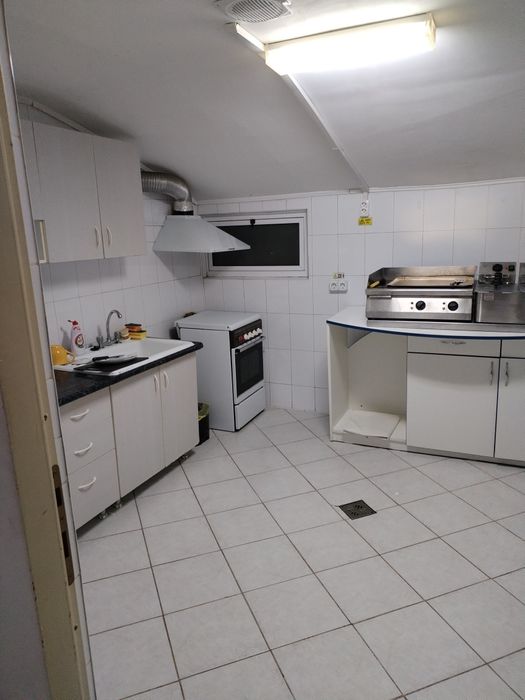 Spațiu de Închiriat