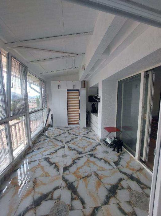 Дава се под наем Тристаен апартамент в София, Лозенец - 80 кв.м за 600 € - Снимка #1