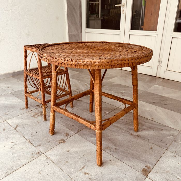 Холандски двуместен диван – вълнена дамаска, отлично състояние