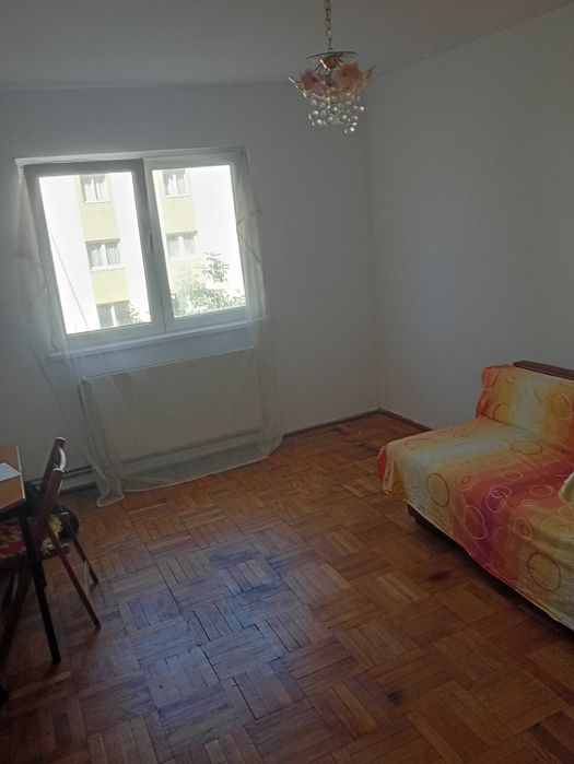 Vând garsoniera în Uzina 2