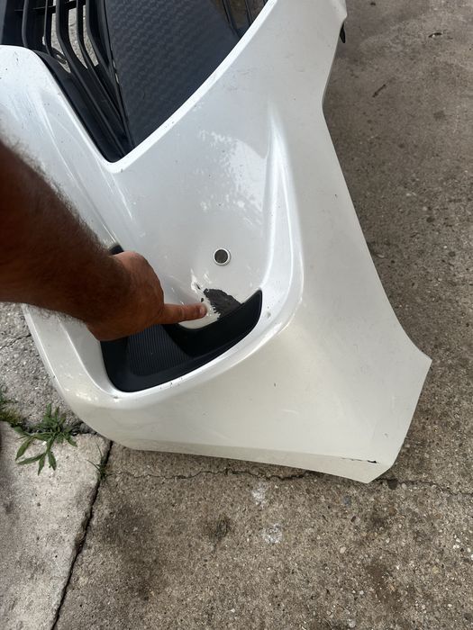 Bară față toyota yaris.