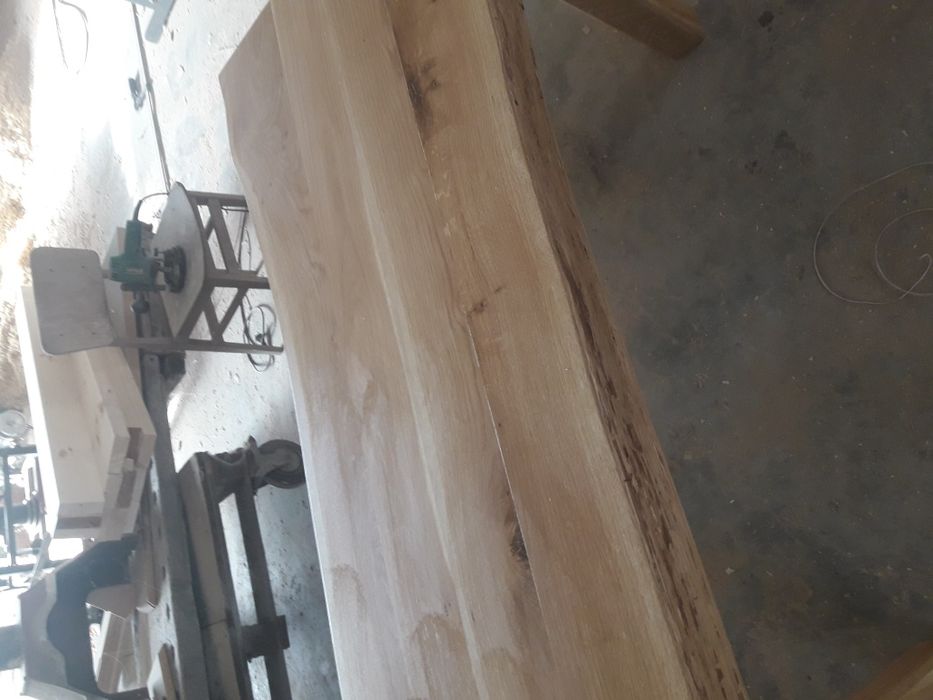 Трапезна дъбова маса