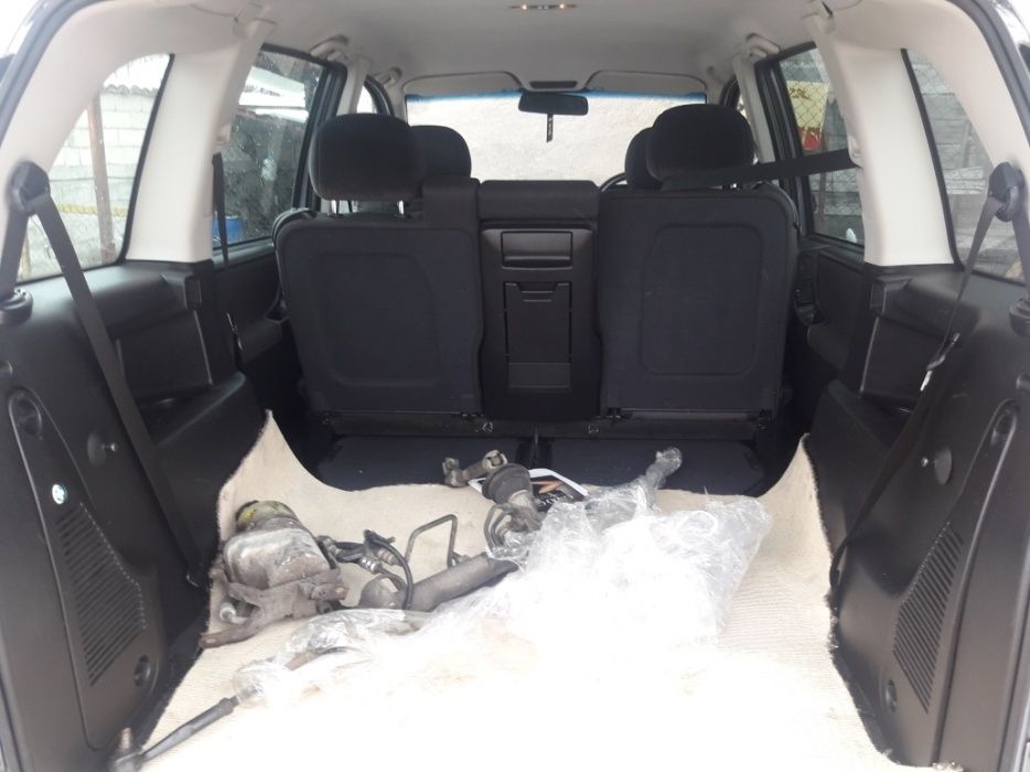 Опел зафира opel zafira 2.0DTI само на части