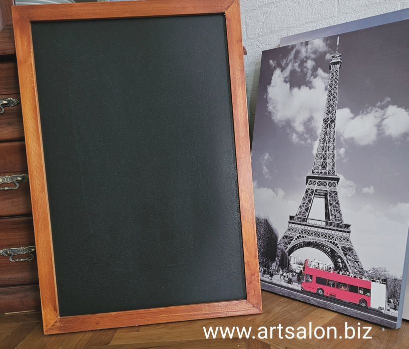 Меловая доска в рамке из дерева А2 в комплекте цветной мел