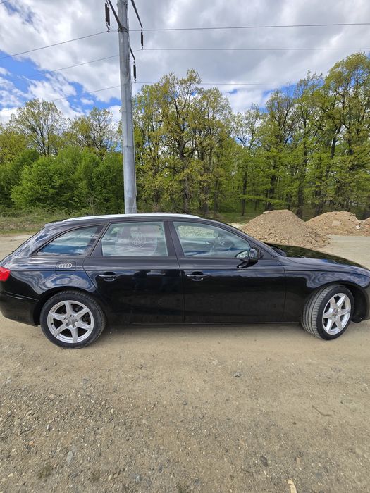 Vând Audi a4 b8 motor 2.0 TDI