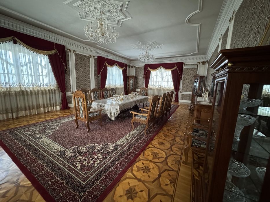 Дом Охунбобоев! Угловой 15 соток по цене земли. Возможен бартер.