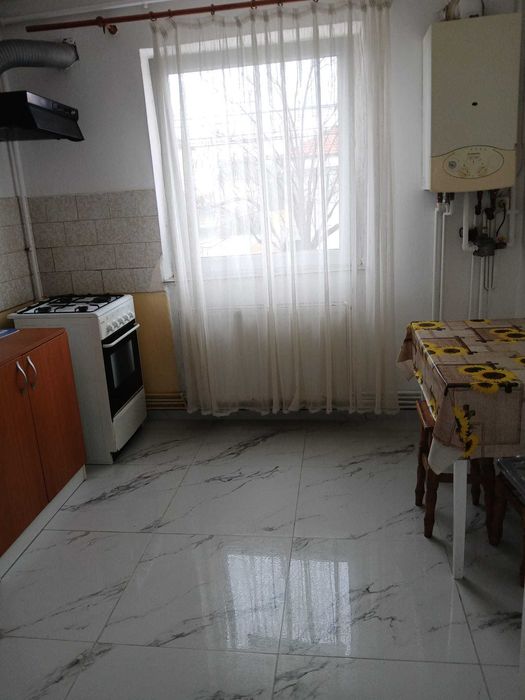 Închiriez garsoniera Vasile Aaron