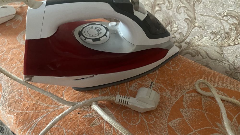 Утюг в рабочем состаянии