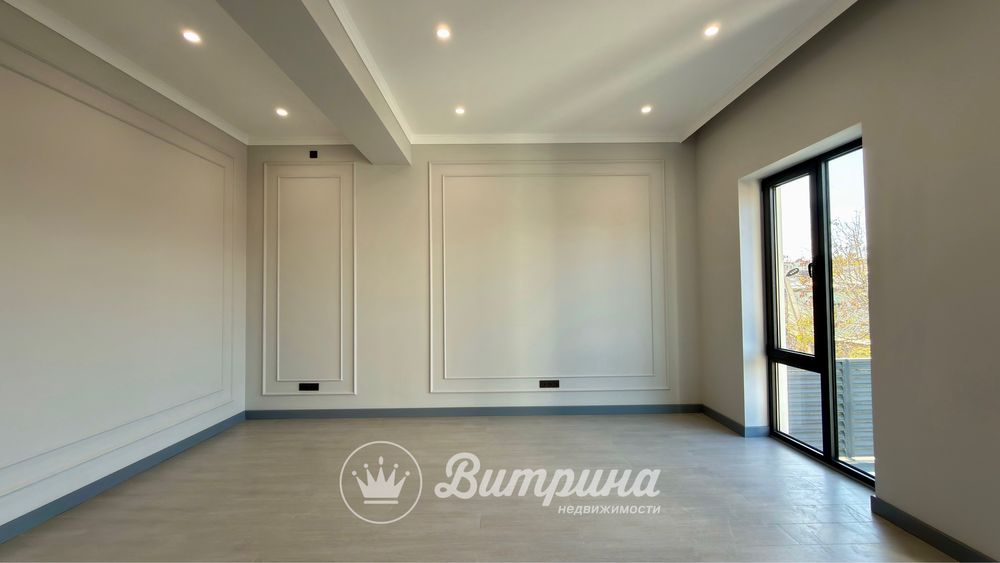 Дом в центре города, на 3-х сотках, общей площадью 610 кв.м