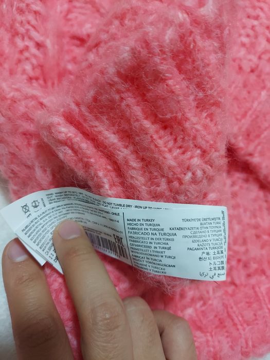 Продам новую кофту Mango с этикеткой